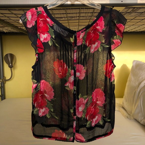 Sheer Floral Top - Picture 2 of 7